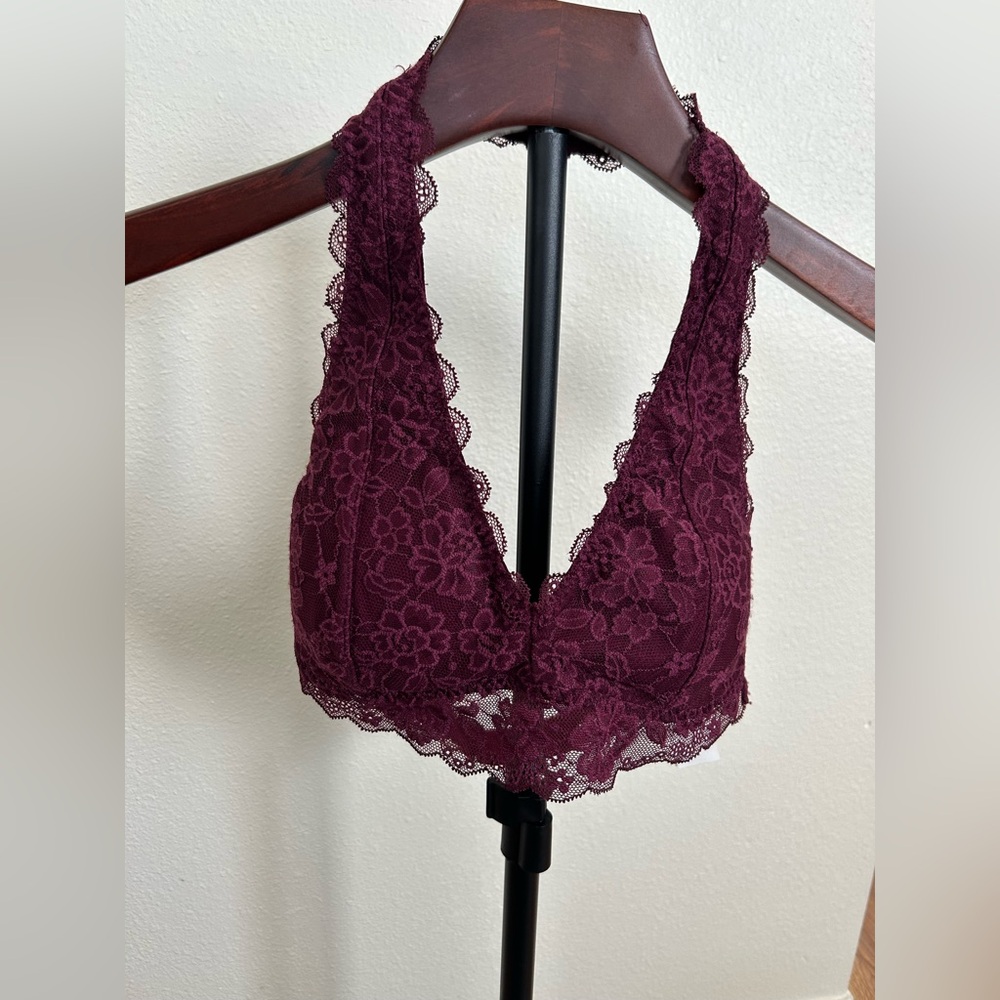 Hollister Floral Lace Bralette in Rich Maroon